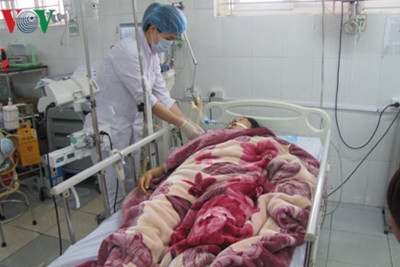 Xe khách lao xuống vực: Đưa nạn nhân cuối cùng về Bệnh viện Việt Đức