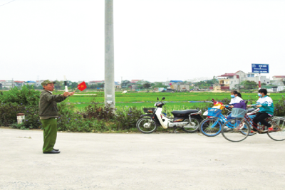 “Cảnh sát giao thông” tuổi 62