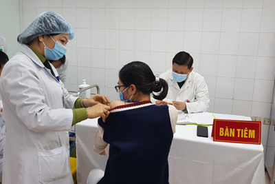 3 nữ tình nguyện viên đầu tiên được tiêm vaccine Covid-19 "made in Vietnam" liều cao nhất