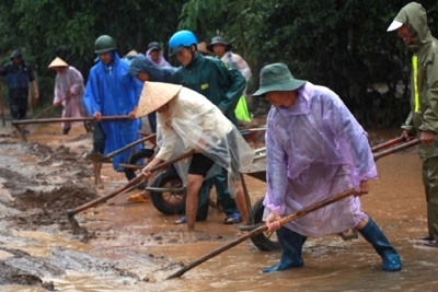 Sớm khắc phục hậu quả mưa lũ, ổn định đời sống Nhân dân