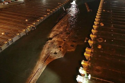 Hàn Quốc bắt đầu trục vớt phà Sewol