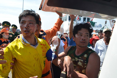 Nổ bình gas trên tàu cá, 1 người mất tích, 6 người bị thương nặng