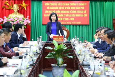 Phó Chủ tịch HĐND TP Phùng Thị Hồng Hà: Hoàng Mai cần chú trọng lập, niêm yết danh sách cử tri ở địa bàn đông dân