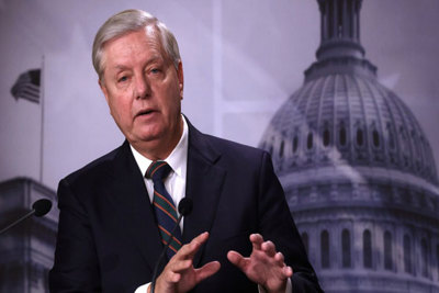 Nghị sĩ Cộng hòa Lindsey Graham kêu gọi Thượng viện Mỹ bác việc luận tội ông Trump
