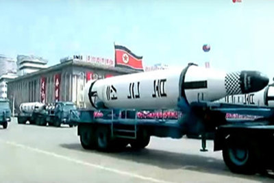 Triều Tiên ra mắt tên lửa phóng từ tàu ngầm mới