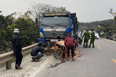 Tai nạn nghiêm trọng trên đường Hồ Chí Minh, 2 người tử vong tại chỗ
