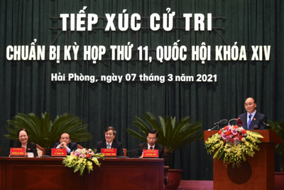 Thủ tướng Nguyễn Xuân Phúc tiếp xúc cử tri tại Hải Phòng