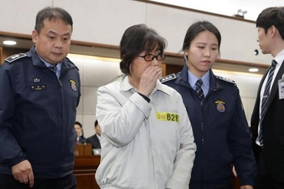 Bạn thân Tổng thống Hàn Quốc lại bị tố nhận hối lộ