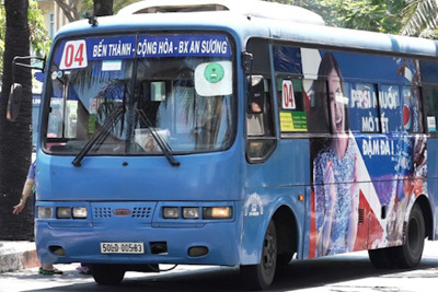 TP Hồ Chí Minh: Đề xuất tạm dừng đề án quảng cáo trên thân xe buýt vì "ế ẩm"