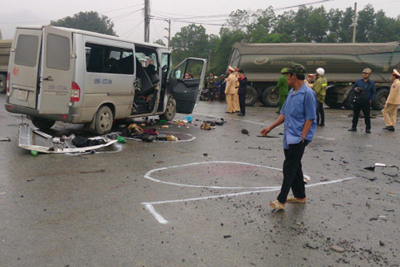Thông tin mới về vụ tai nạn thảm khốc xe đón dâu tại Hà Nam