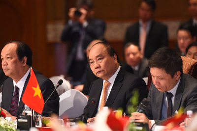 Thủ tướng Việt Nam - Nhật Bản đồng chủ trì tọa đàm với doanh nghiệp