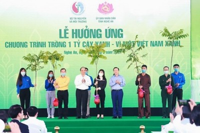 Lễ hưởng ứng chương trình trồng 1 tỷ cây xanh tại Nghệ An