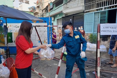 TP Hồ Chí Minh: Phong tỏa một khách sạn và quán ăn có liên quan đến bệnh nhân Covid-19