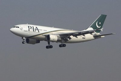 Máy bay hàng không quốc gia Pakistan "nhồi nhét" hành khách