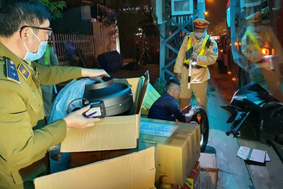 Quảng Nam: Phát hiện xe khách chở 200kg nội tạng không rõ nguồn gốc