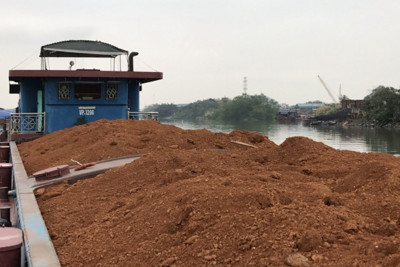 Quảng Ninh: Thu giữ 700 tấn quặng không rõ nguồn gốc