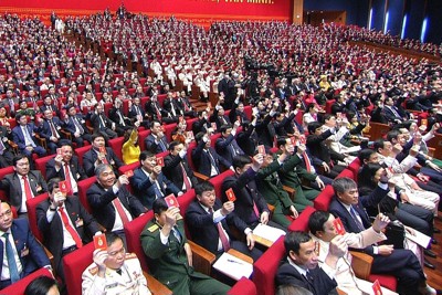 Đại hội XIII của Đảng thông qua Nghị quyết, xác định 3 khâu đột phá cho giai đoạn tới