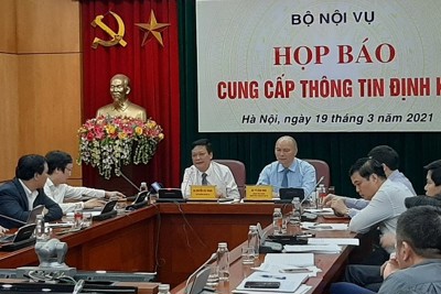 Thứ trưởng Bộ Nội vụ Nguyễn Duy Thăng chỉ ra bất cập trong việc xây dựng quy định về chứng chỉ nghề nghiệp