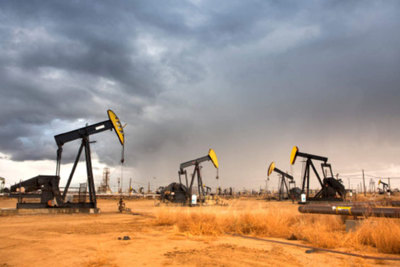 Dịch Covid-19 tái bùng phát mạnh tại Mỹ, giá dầu WTI giảm gần 1%