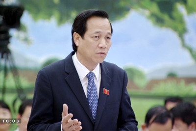 Bộ trưởng Bộ LĐTB&XH Đào Ngọc Dung trả lời chất vấn