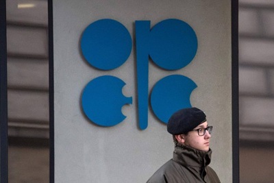 OPEC nhóm họp, giá dầu tăng vọt