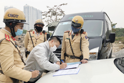 Đội Cảnh sát giao thông số 7 tăng cường xử lý vi phạm trật tự an toàn giao thông