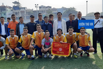 Tìm ra nhà vô địch Giải bóng đá Công nhân viên chức - Lực lượng vũ trang quận Ba Đình năm 2020