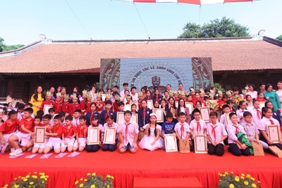 77 cá nhân, 6 tập thể đoạt giải "Sáng tác về thầy giáo Chu Văn An"