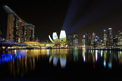 Singapore dẫn đầu danh sách 10 thành phố đắt đỏ nhất thế giới