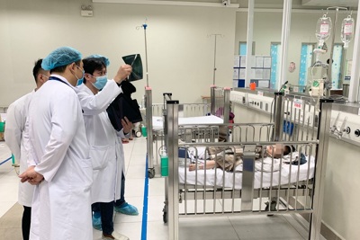 Đã có kết quả chụp CT sọ não của bé gái rơi từ tầng 13 tại quận Thanh Xuân