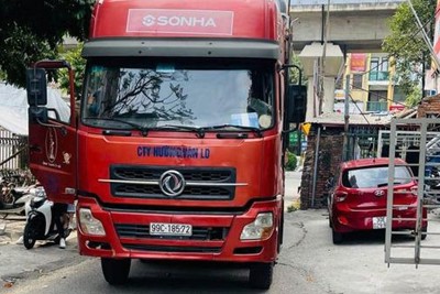 Hà Nội: Phạt 17 triệu đồng lái xe tải đi lùi trên đường Vành đai 3