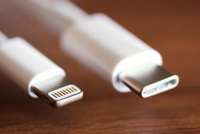 Apple sẽ không chuyển đổi cổng Lightning sang USB-C trên iPhone