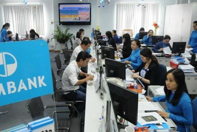 Eximbank tính "đòi lại" 52 tỷ đồng thù lao đã trả cho sếp cũ