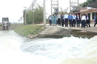 Thứ trưởng Bộ NN&PTNT Nguyễn Hoàng Hiệp: Hà Nội cần hoàn thành lấy nước vụ Xuân vào ngày 25/2