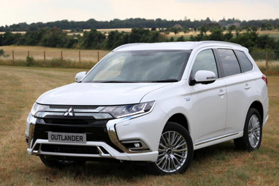 Giá xe ô tô hôm nay 24/12: Mitsubishi Outlander cao nhất ở mức 1.058 triệu đồng