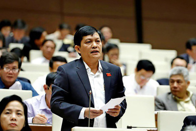 Quốc hội bãi nhiệm đại biểu Phạm Phú Quốc