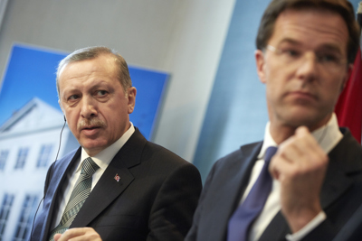 Căng thẳng Hà Lan và Thổ Nhĩ Kỳ: Vì nội, kích ngoại