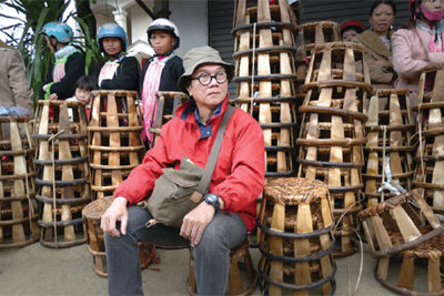 Những chiếc ghế của nhà nhiếp ảnh  Nguyễn Hữu Bảo