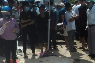 Truy tìm hành khách trên chuyến xe gây tai nạn liên hoàn ở Bình Định
