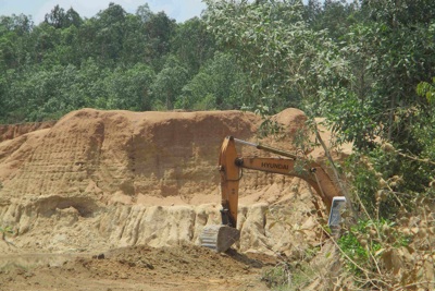 Bình Định: Khai thác đất “nhầm” vị trí, doanh nghiệp bị phạt hơn 2 tỷ đồng