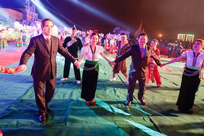 Năm Du lịch quốc gia 2017 - Lào Cai – Tây Bắc chính thức khởi động