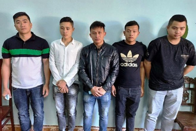 Quảng Nam: Không khởi tố nhóm người mang mã tấu lên xe hành hung tài xế