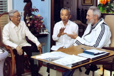 Lãnh tụ Cuba Fidel Castro với các vị lãnh đạo Việt Nam