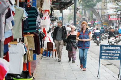 Lập lại trật tự đô thị tại Hà Nội: Nên thực hiện theo hai bước