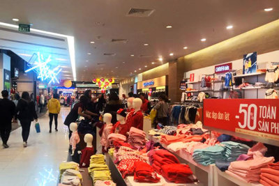 Nhiều thương hiệu thời trang Việt giảm giá đến 70% dịp cuối năm