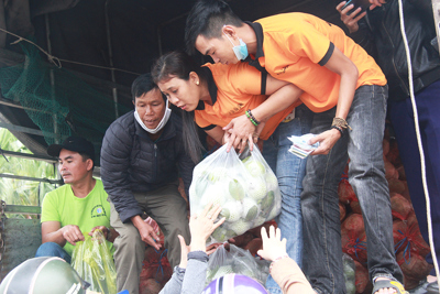Người dân Quảng Nam giải cứu 15 tấn nông sản cho vùng dịch Hải Dương
