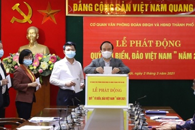 Cơ quan Văn phòng Đoàn đại biểu Quốc hội và HĐND TP ủng hộ Quỹ "Vì biển, đảo Việt Nam" năm 2021