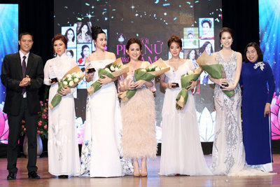 Angela Phương Trinh đọ sắc cùng Hoa hậu Dương Kim Ánh