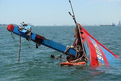 Quảng Nam: Chìm tàu câu mực, 47 ngư dân được cứu vớt an toàn