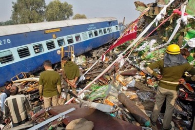 Ấn Độ: Hết hy vọng tìm thấy nạn nhân sống sót trong tai nạn tàu hỏa